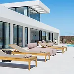 White Lava By Aura Collection 빌라 라하레스